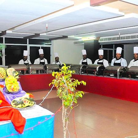 Hotel Central Park Ongole Eksteriør bilde