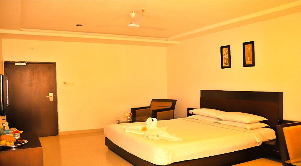 Hotel Central Park Ongole Eksteriør bilde